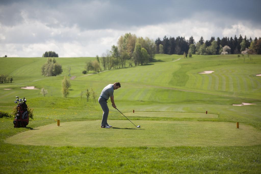 Grund Resort Golf And Ski Mlade Buky Bagian luar foto
