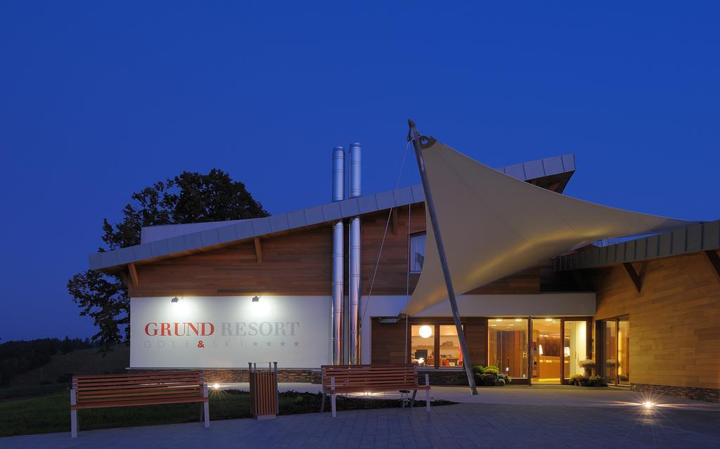 Grund Resort Golf And Ski Mlade Buky Bagian luar foto