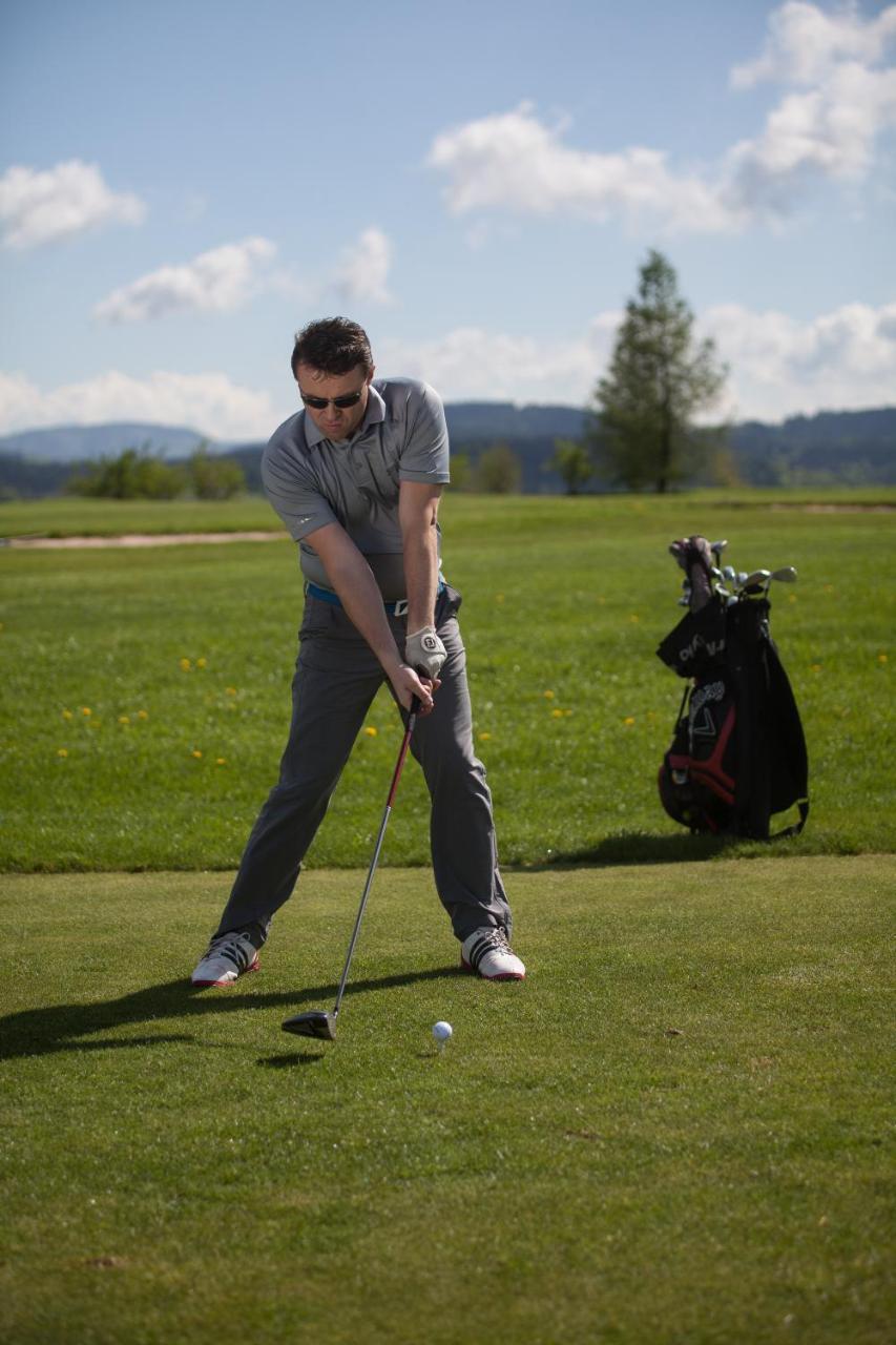 Grund Resort Golf And Ski Mlade Buky Bagian luar foto